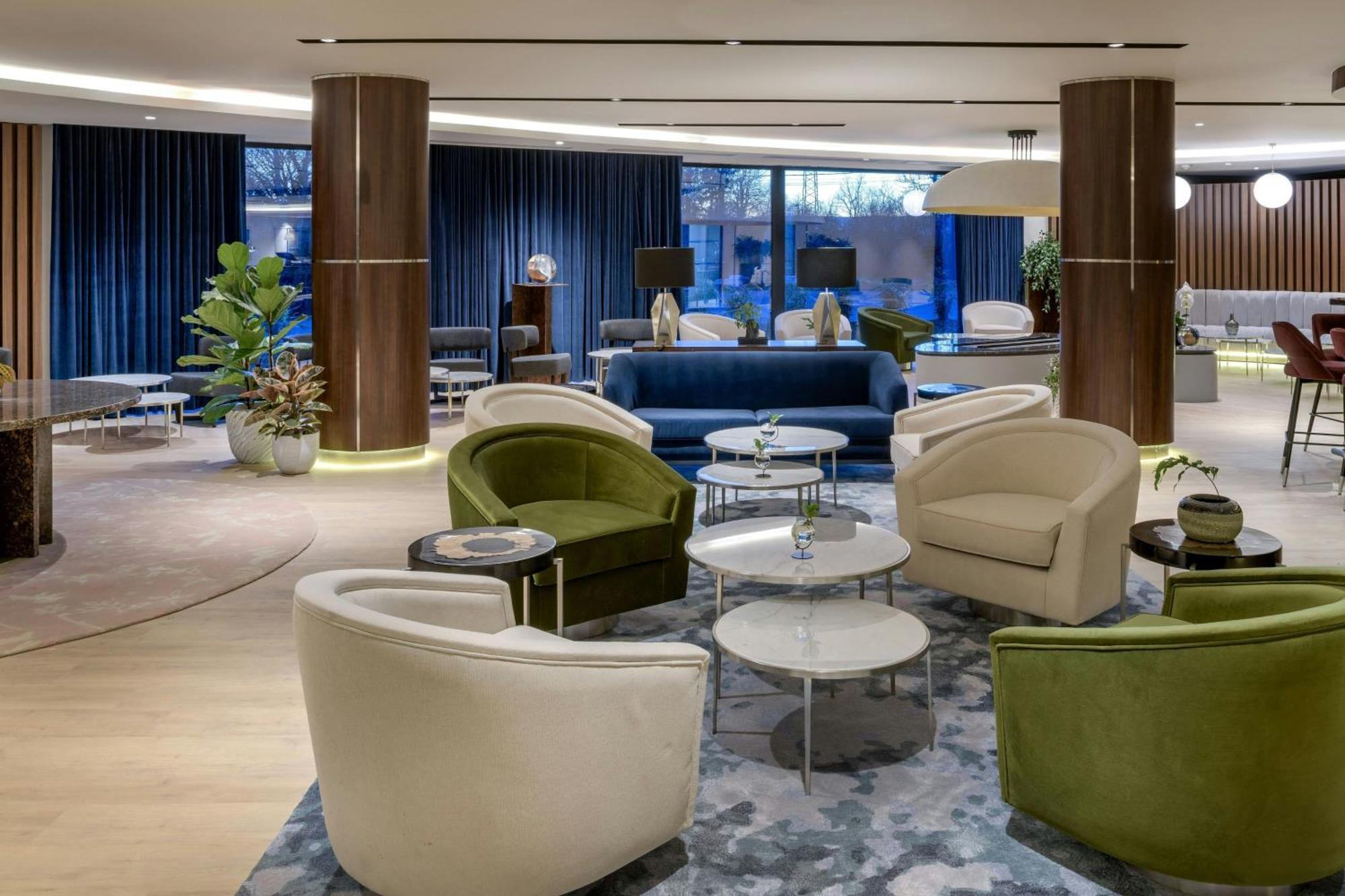 Ac Hotel By Marriott 圣朱利安恩因 外观 照片